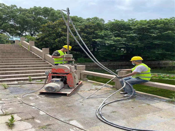 东成镇地基高压压密注浆施工